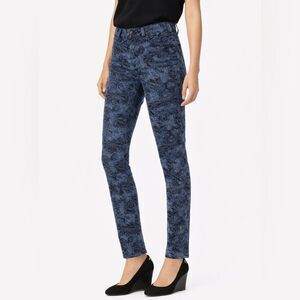✨ Tory Burch Super Skinny Floral Jacquard Jeans – Size 28 ✨